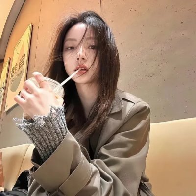 邪恶的蕾丝莉